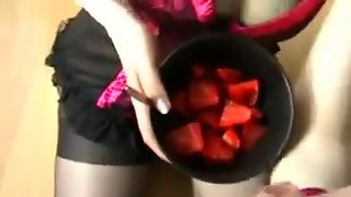 Cum on Food - Strawberries